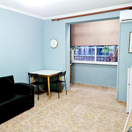 2V1 - 21 Dhjetori Am Lägenhet Tirana Exteriör bild